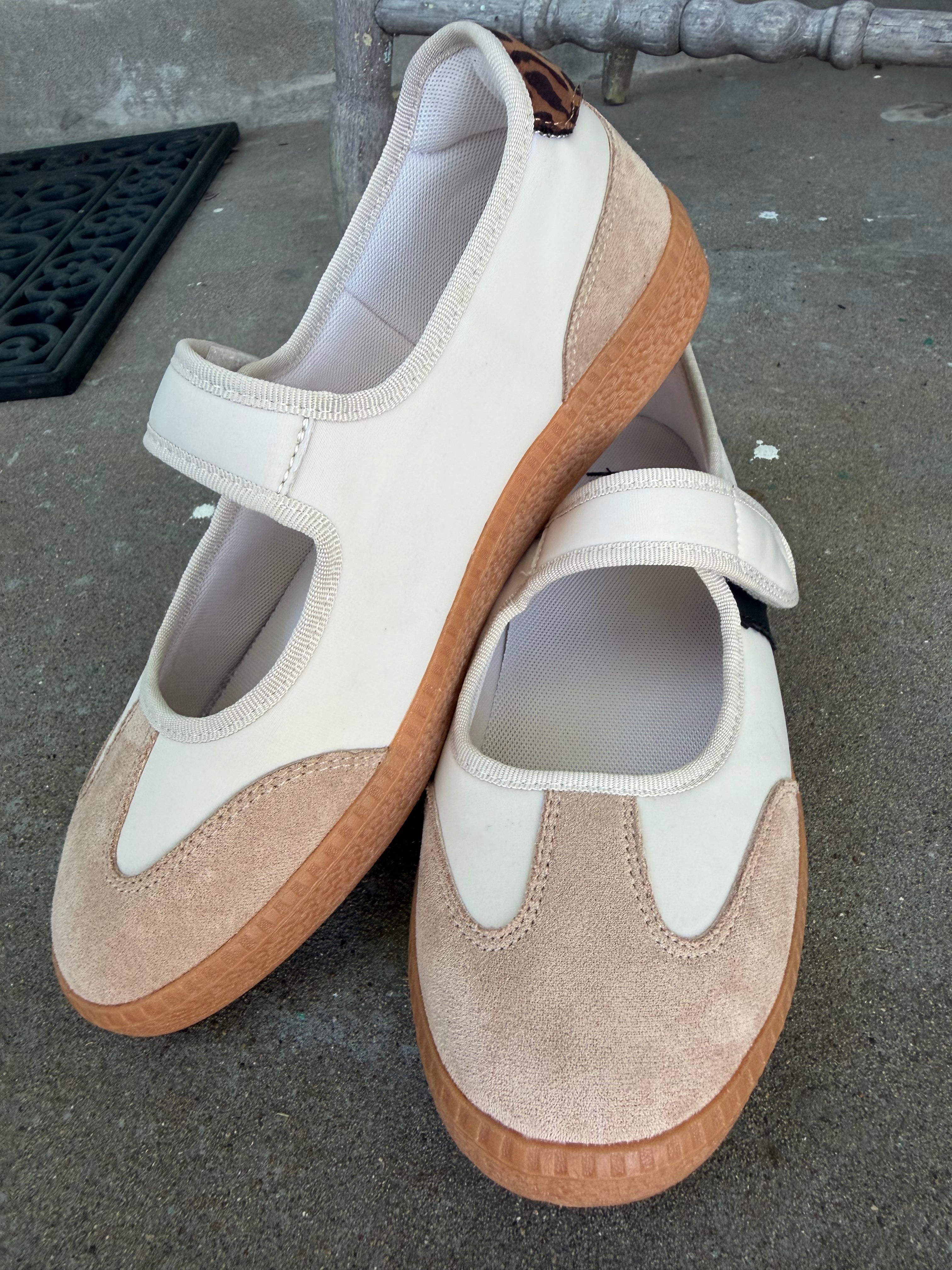 Everyday Edge Flat