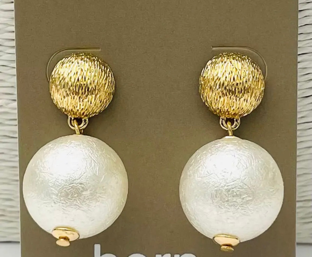Elegant pearl drop
