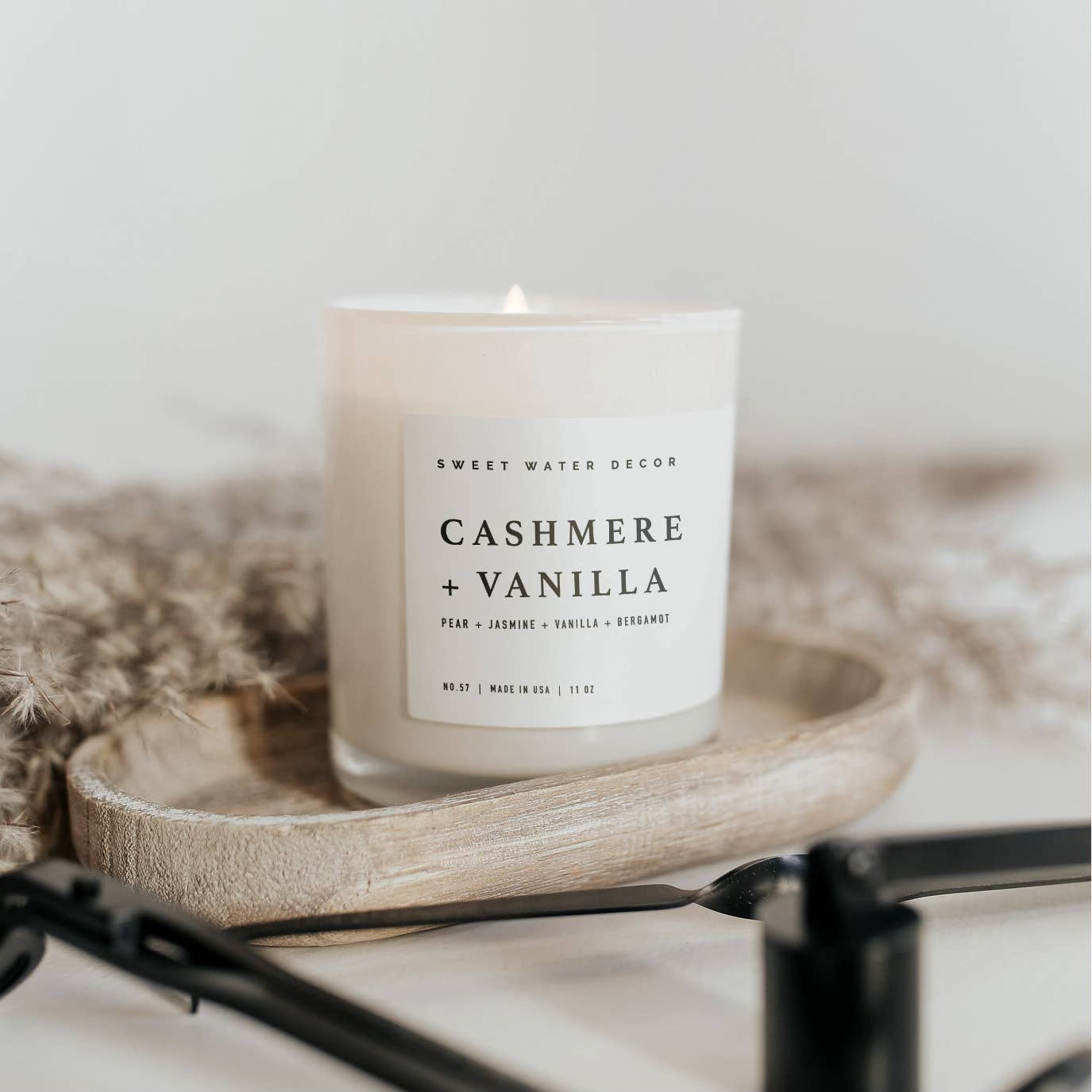 Cashmere + Vanilla Candle 🤍